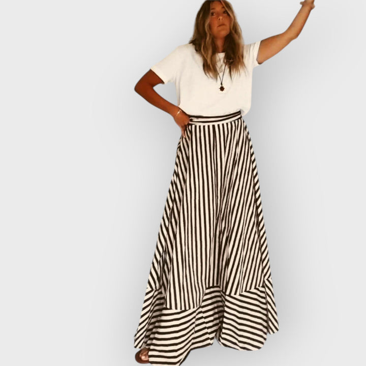 AVENLY – NOCTURNAL CHARM RUCHED MAXI DRESS