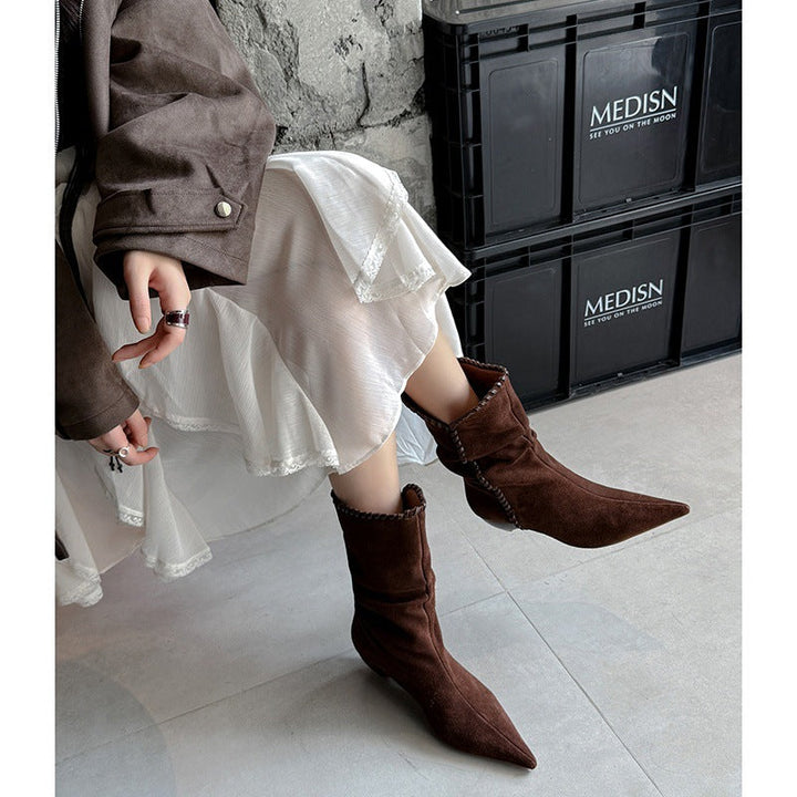 SLOUCHY POINTED BOOTS