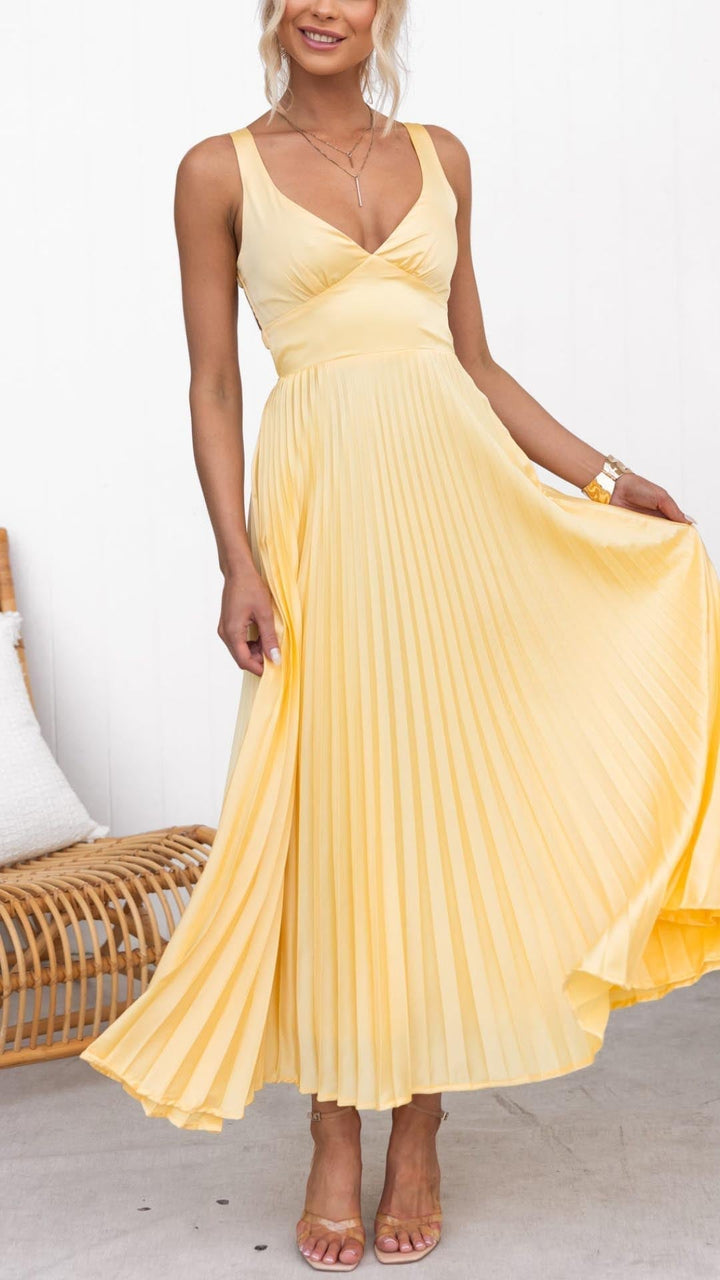 Jane - Pleated V-Neck Maxi Dress