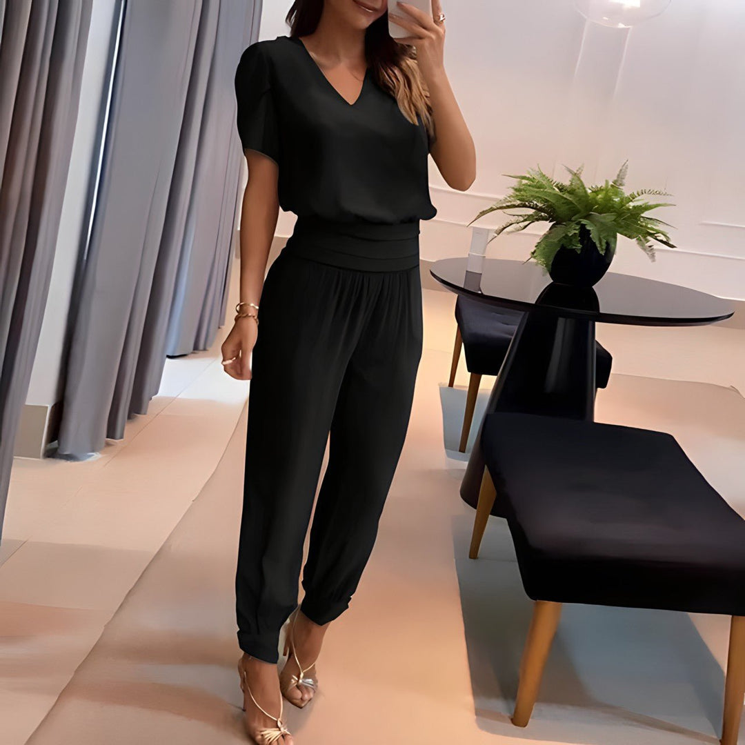 Charlotte - Fashionable Blouse and Pants Set