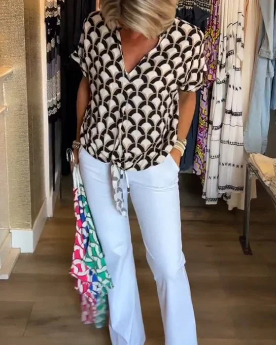 Audrey - Casual Top with Print and V-Neck